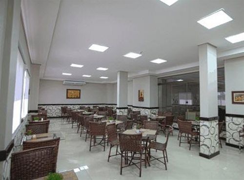 קויאבה Skala Traveling Hotel מראה חיצוני תמונה